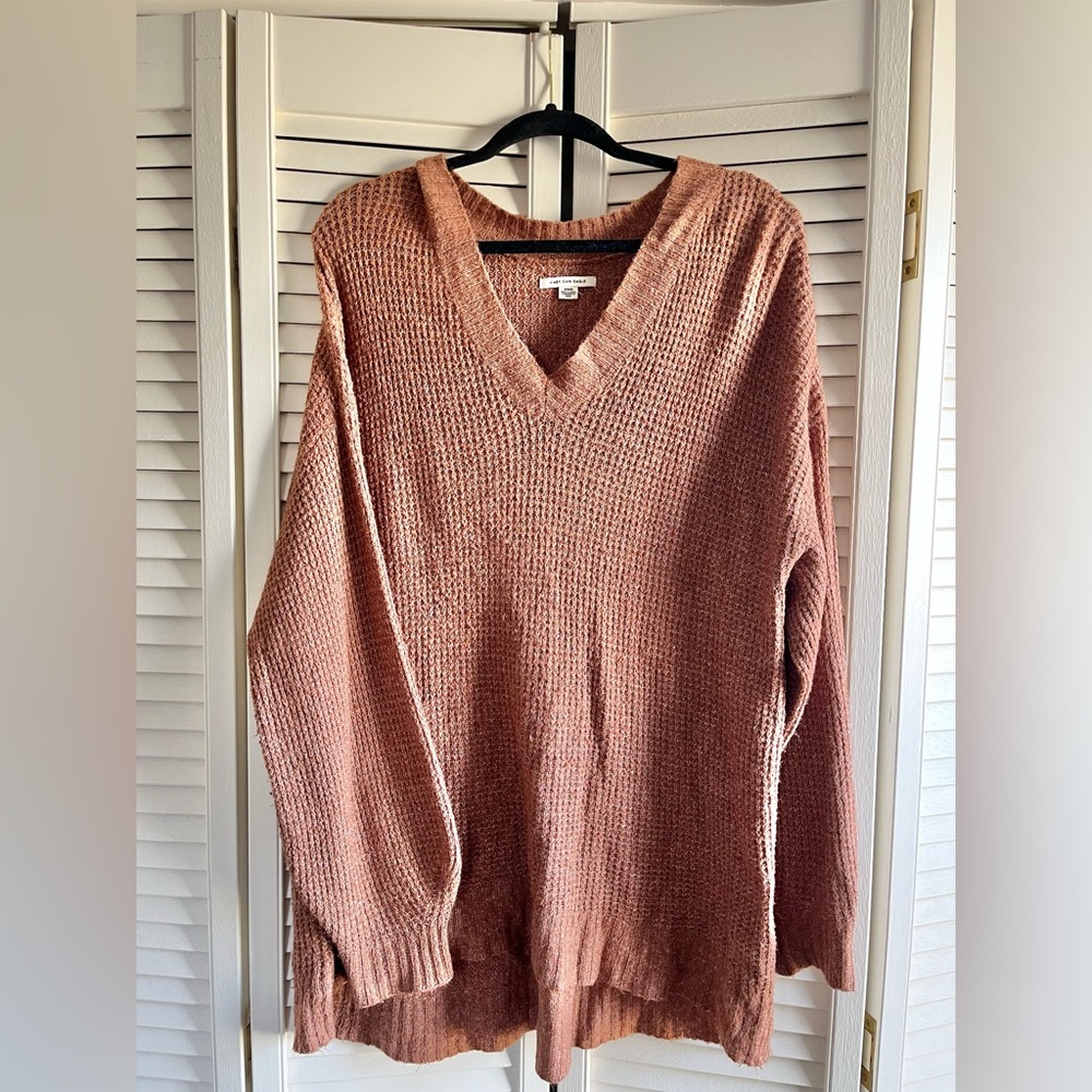 AMERICAN EAGLE Brown Fall/Winter V-Neck Oversized Sweater in size Medium